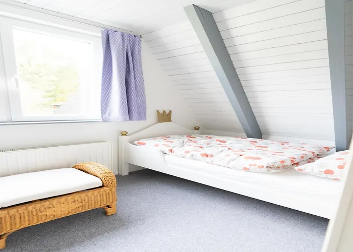 度假居 In Mit Privatem Garten *