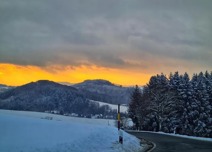 度假居 In Mit Privatem Garten *